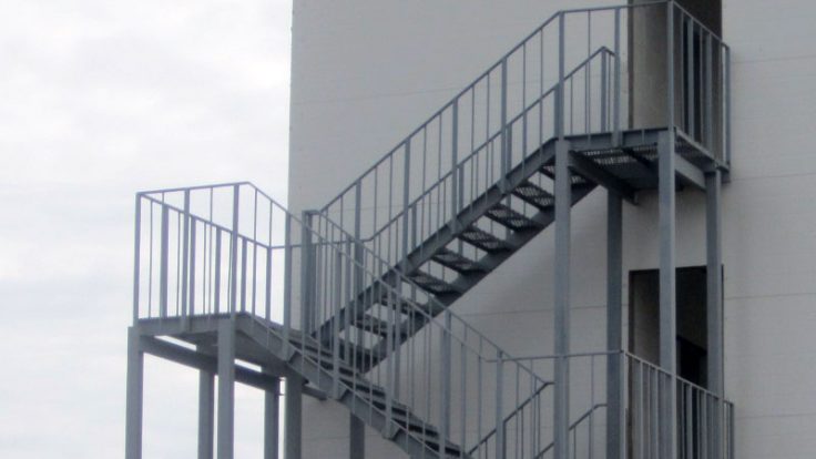 yangın merdiven korkuluğu